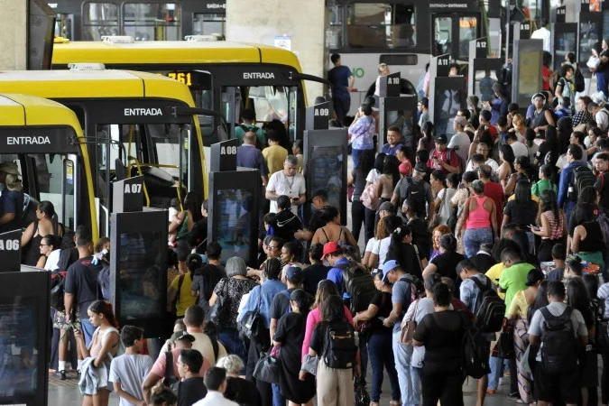 Tarifa zero: pauta emergente no 65º aniversário de Brasília